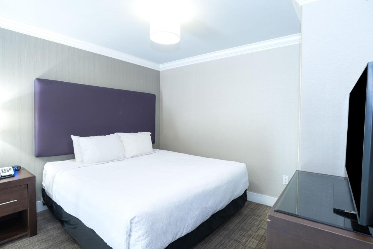 Sandman Hotel & Suites Calgary South Exteriér fotografie