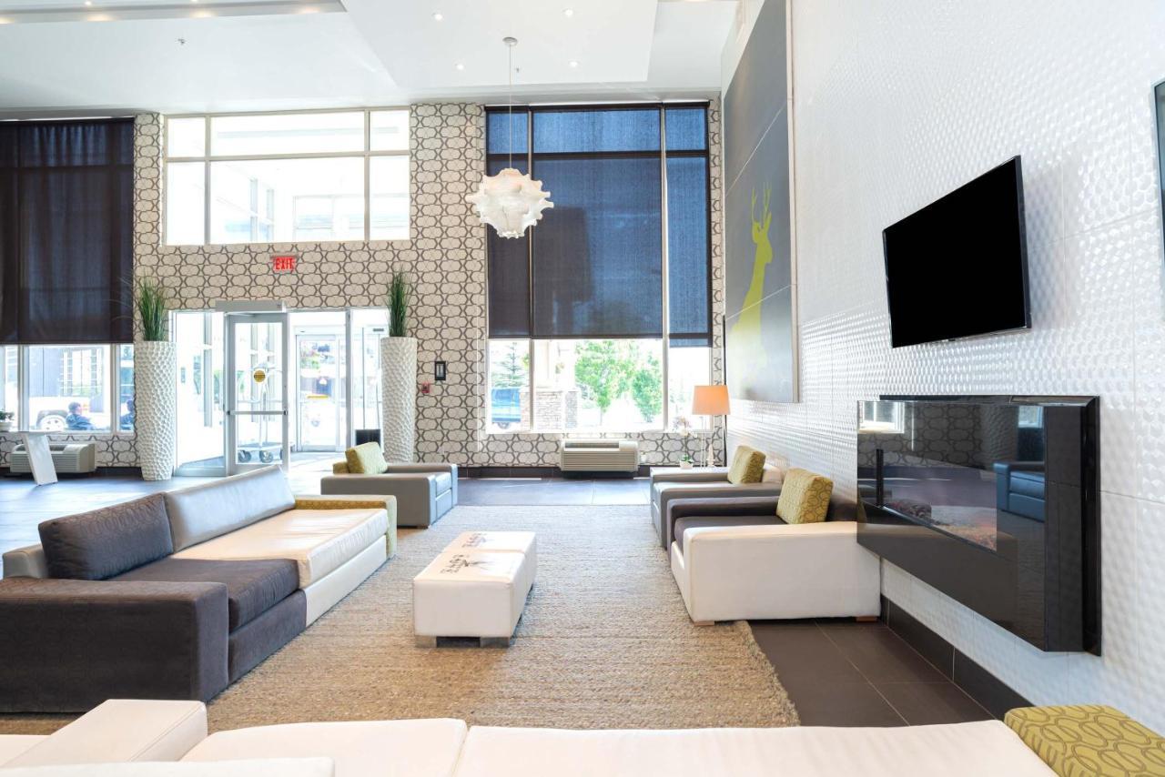 Sandman Hotel & Suites Calgary South Exteriér fotografie