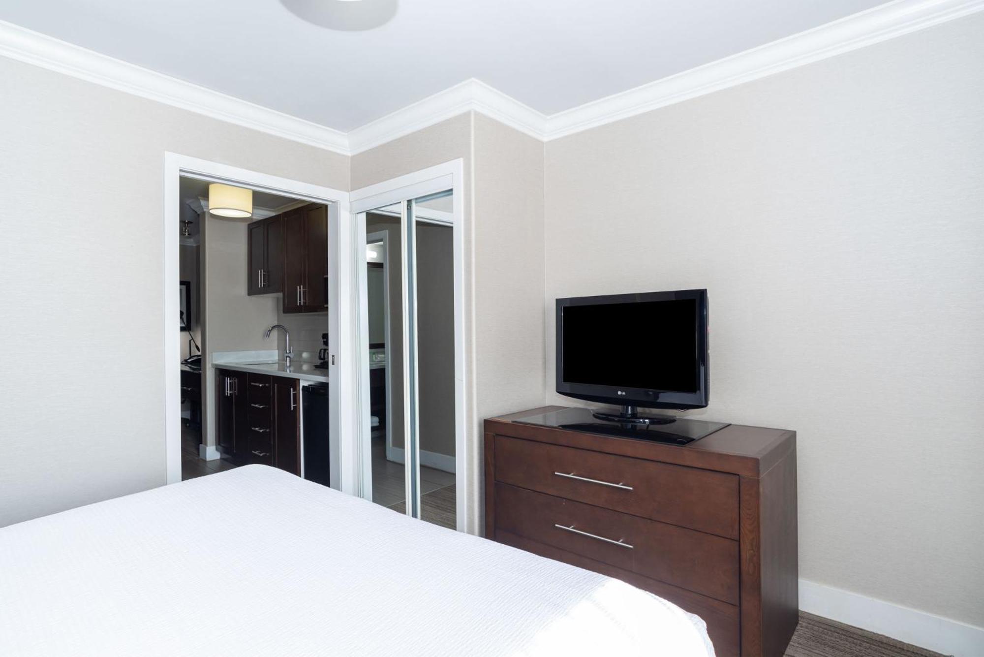 Sandman Hotel & Suites Calgary South Exteriér fotografie