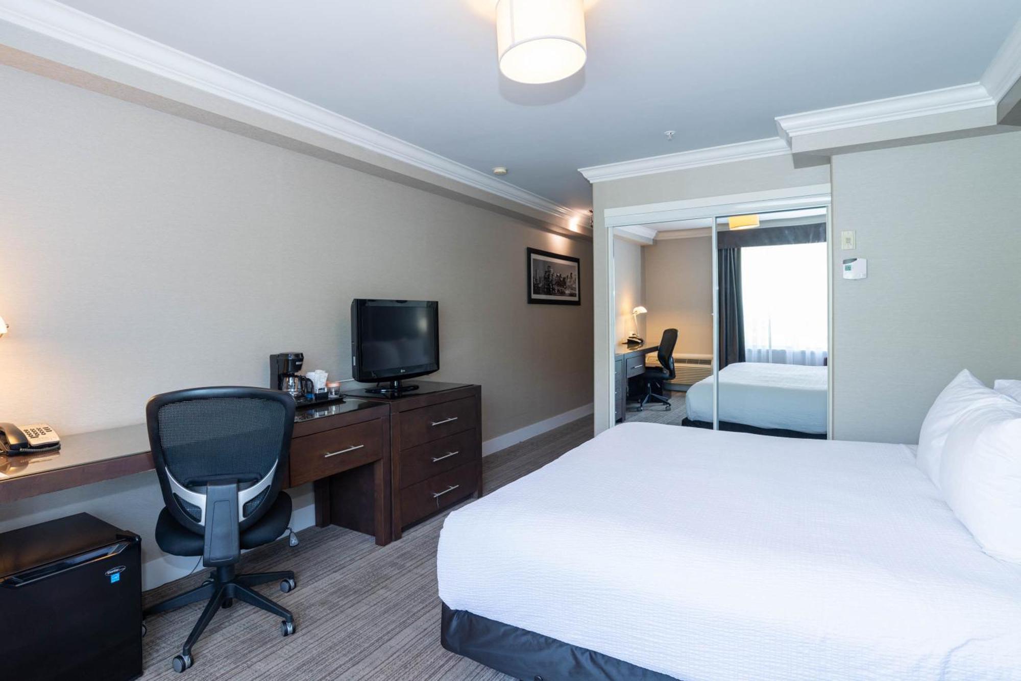 Sandman Hotel & Suites Calgary South Exteriér fotografie