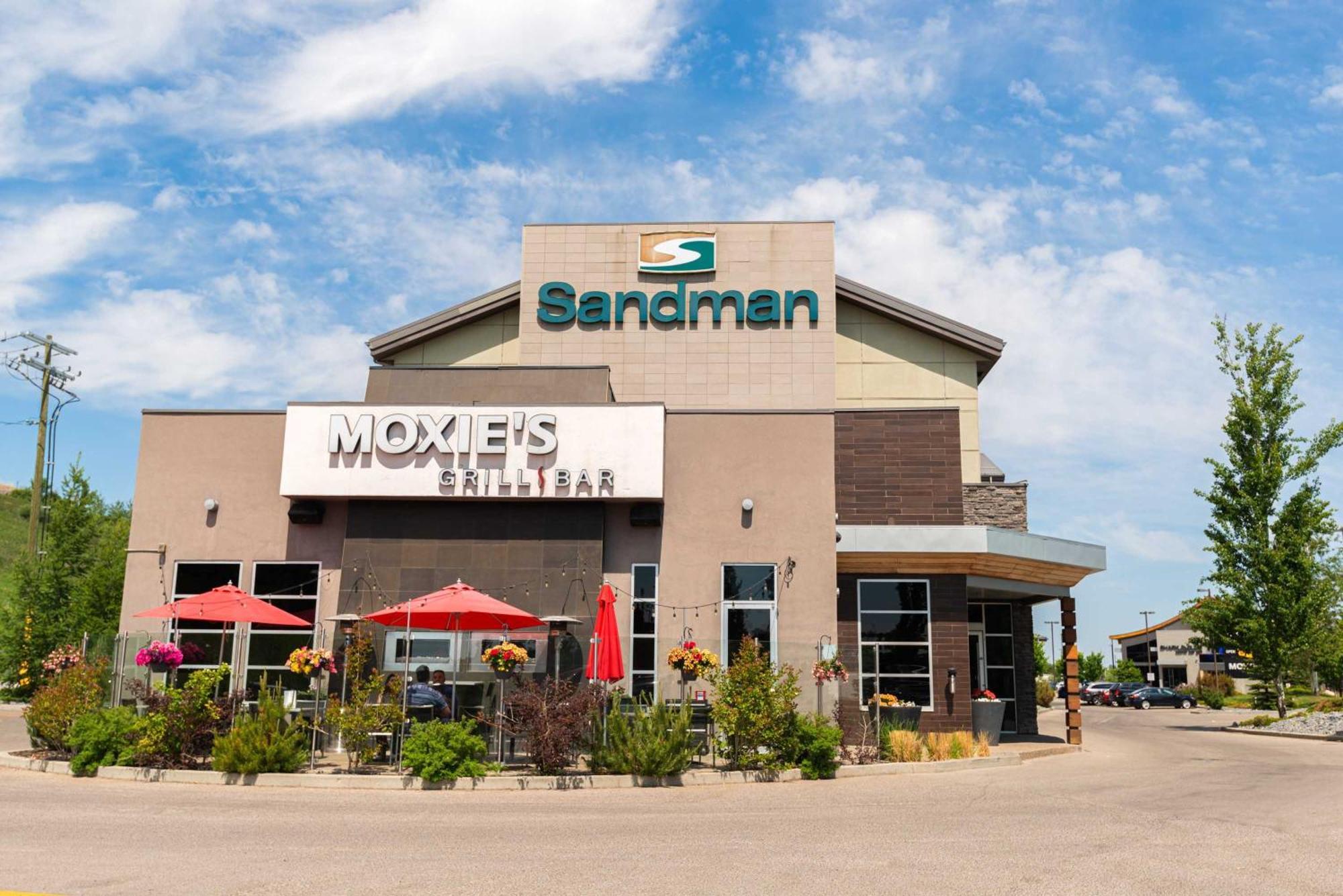 Sandman Hotel & Suites Calgary South Exteriér fotografie